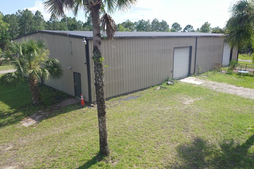 825 11th St SW, Naples, FL 34117