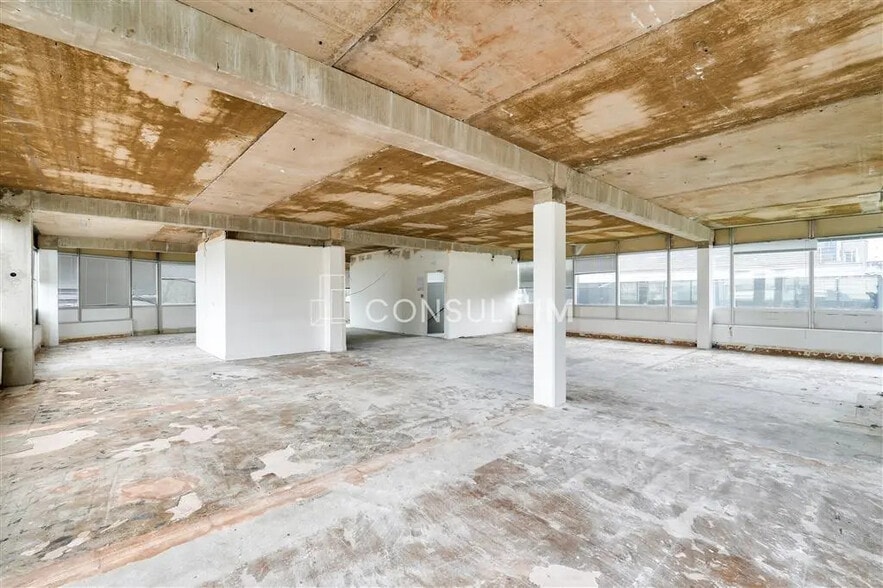 Office in Saint-Cloud for lease - Building Photo - Image 3 of 7