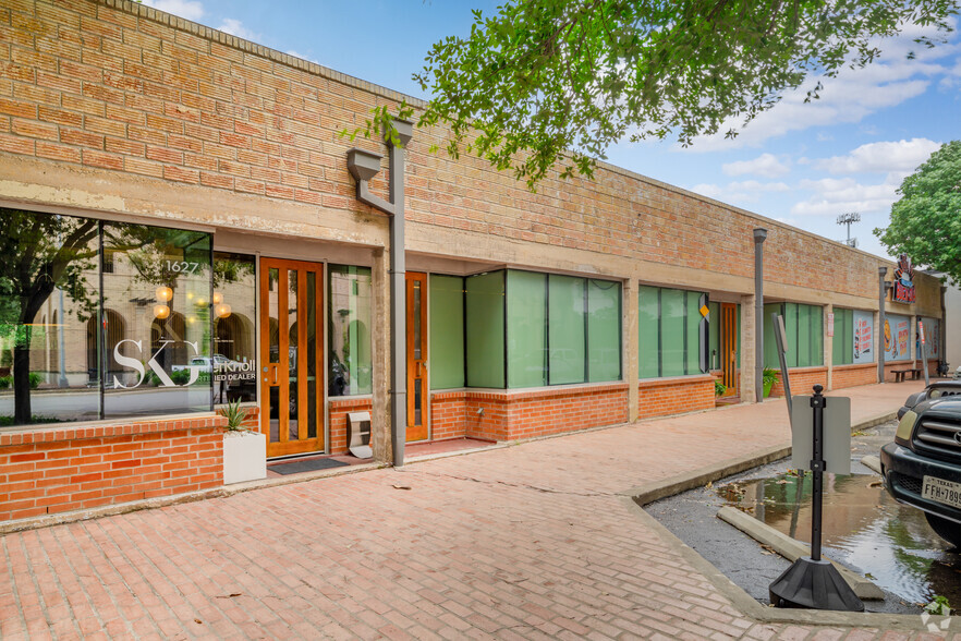 1633 Broadway St, San Antonio, TX for lease - Building Photo - Image 1 of 19