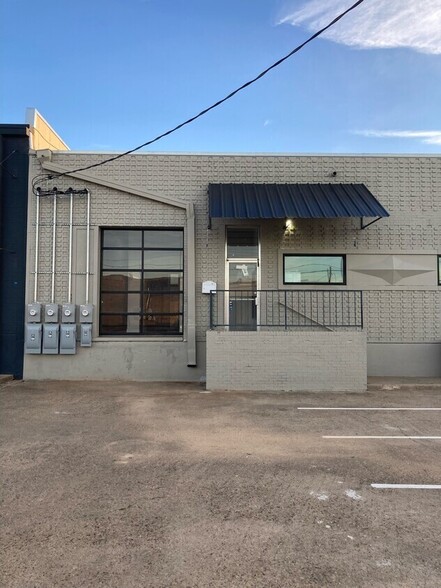 2266-2268 Monitor St, Dallas, TX for lease - Building Photo - Image 1 of 13