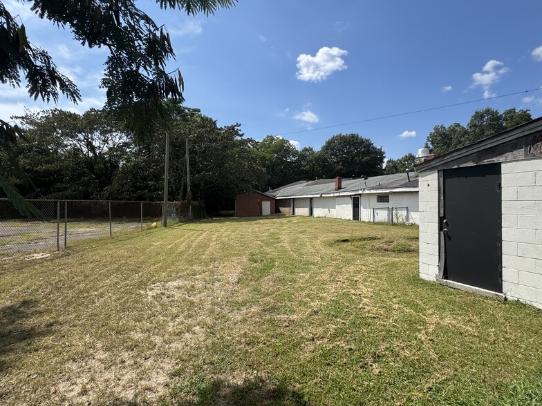 800-810 Cokey Rd, Rocky Mount, NC for lease - Building Photo - Image 2 of 4