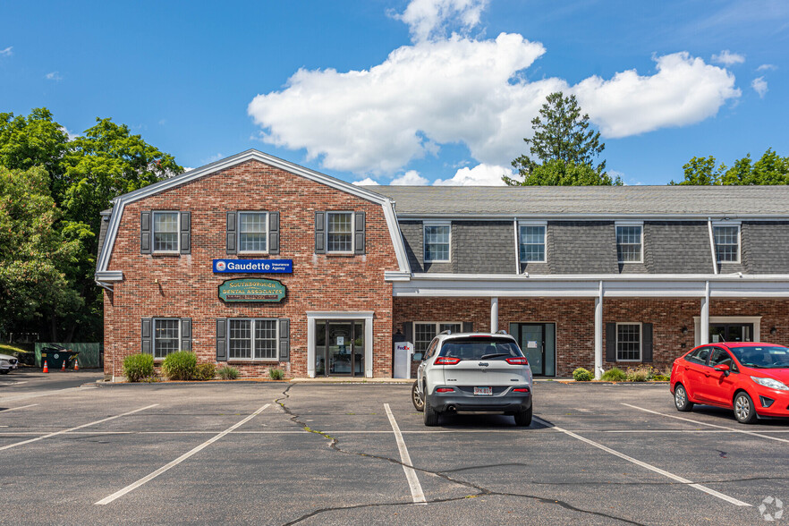 11 Main St, Southborough, MA for lease - Building Photo - Image 3 of 4