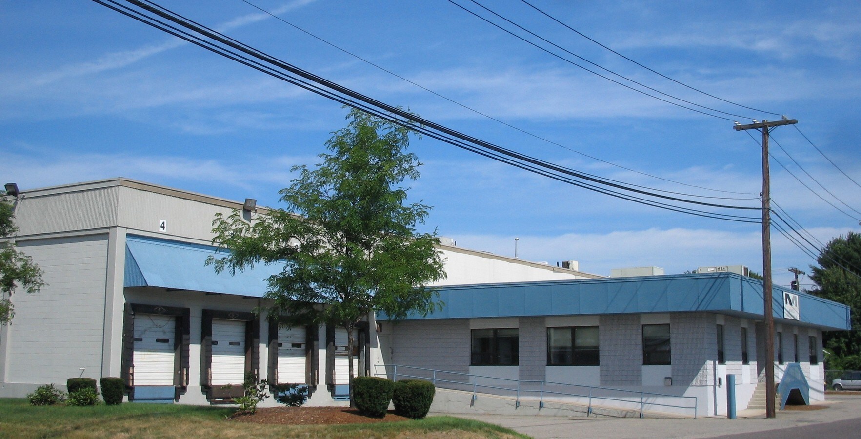 101 Sprague St, Hyde Park, MA 02136