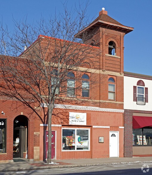 20777 Holyoke Ave, Lakeville, MN 55044