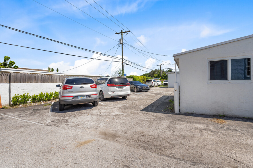 6443 Bird Rd, Miami, FL for sale - Building Photo - Image 3 of 31