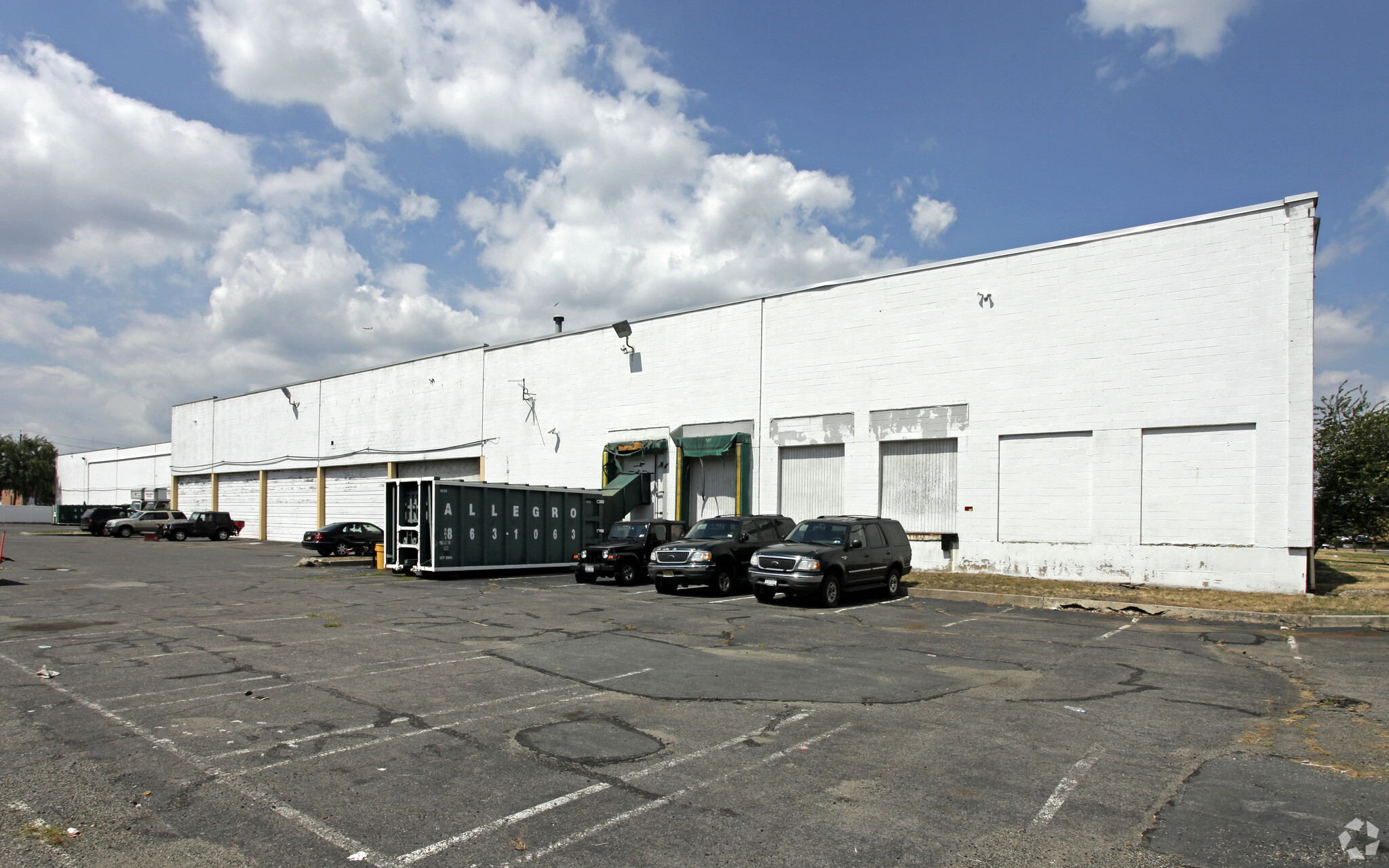 30 Enterprise Ave, Secaucus, NJ 07094 - Tommy Hilfiger Bldg | LoopNet