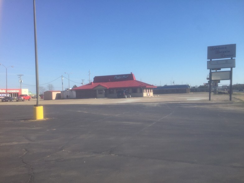 1110 S Constitution Ave, Ashdown, AR for sale - Primary Photo - Image 1 of 1