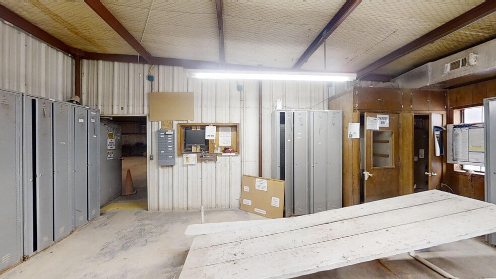 1230 Texas Highway 83, Denver City, TX for sale - Interior Photo - Image 2 of 30