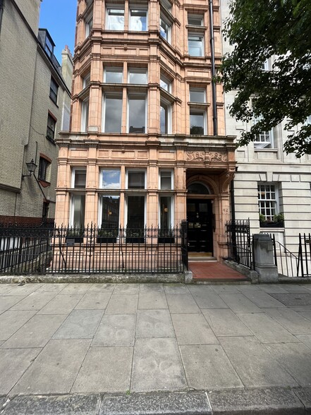 42 Harley St, London for lease - Building Photo - Image 3 of 8