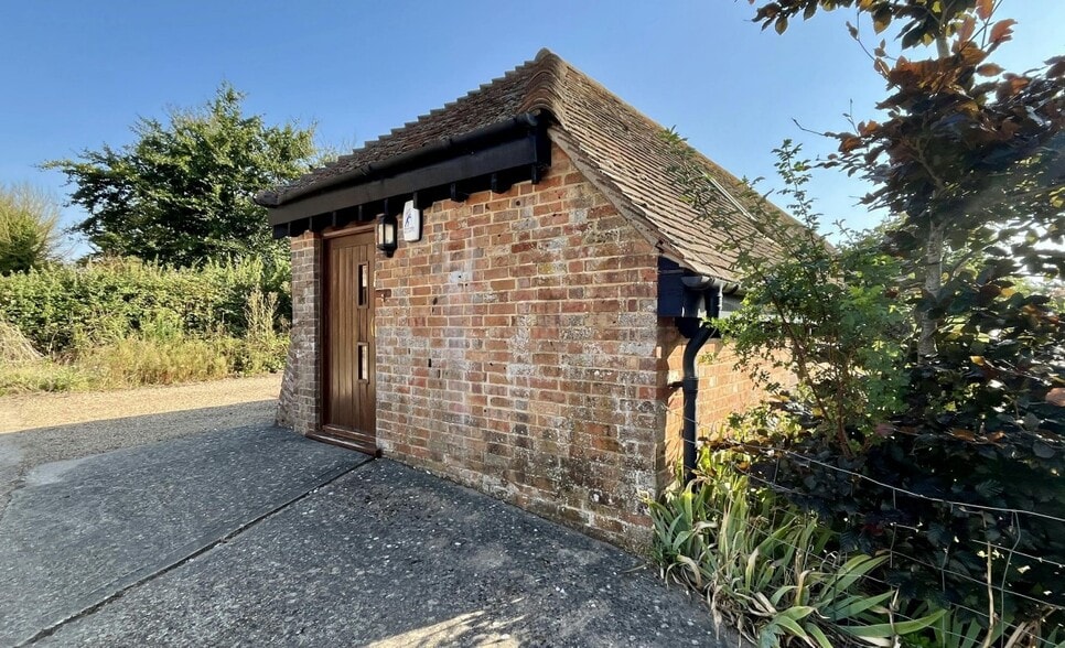 Parley Green Ln, Christchurch for sale - Primary Photo - Image 1 of 1