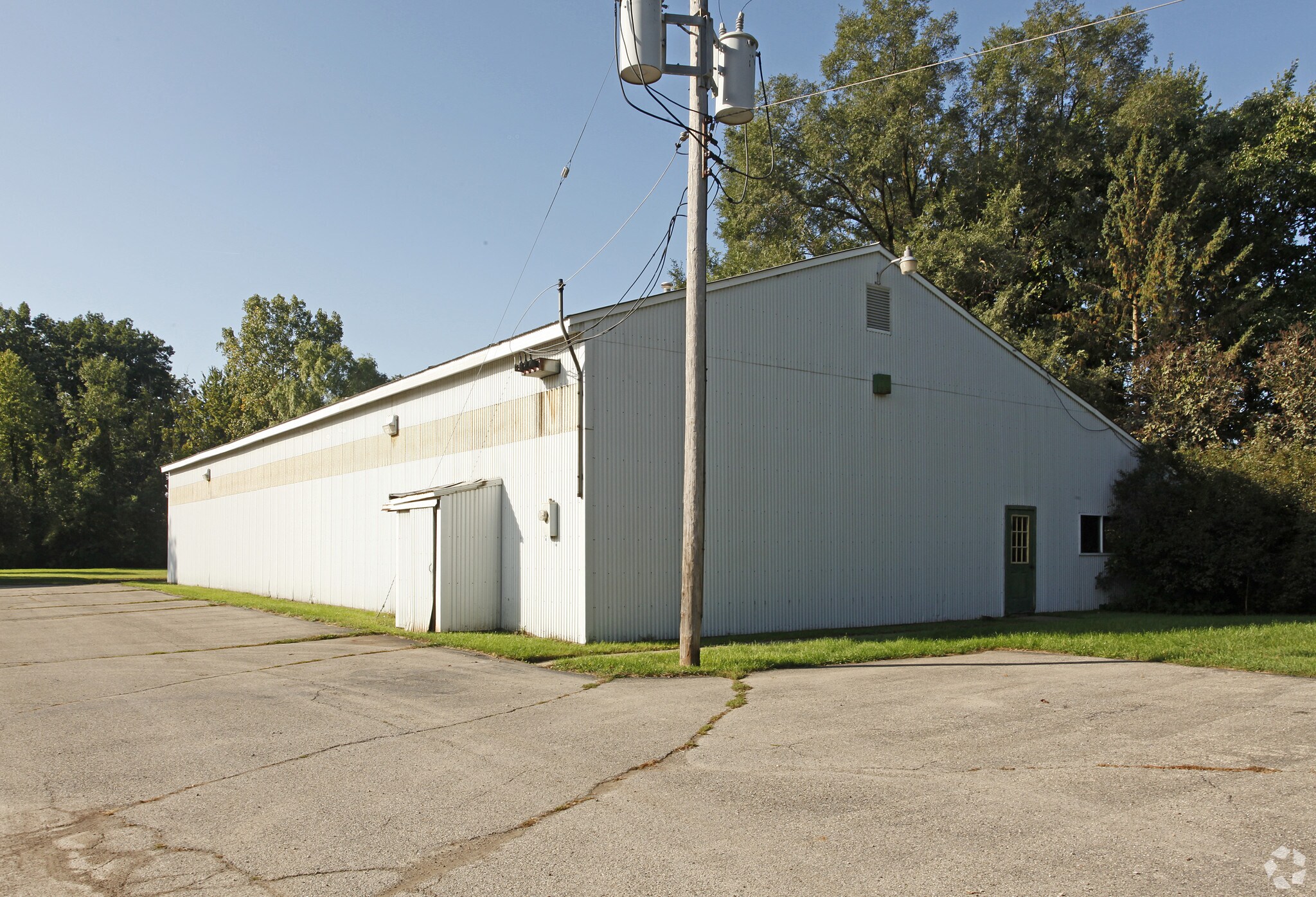 57455 Travis Rd, New Hudson, MI for sale Primary Photo- Image 1 of 1