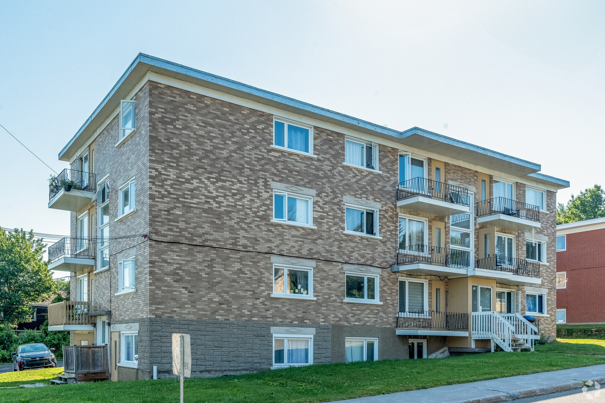 747 Av Du Chanoine-Scott, Québec, QC for sale Primary Photo- Image 1 of 1