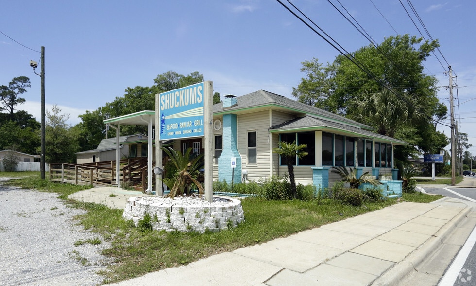 5365 Stewart St, Milton, FL for sale - Primary Photo - Image 2 of 4