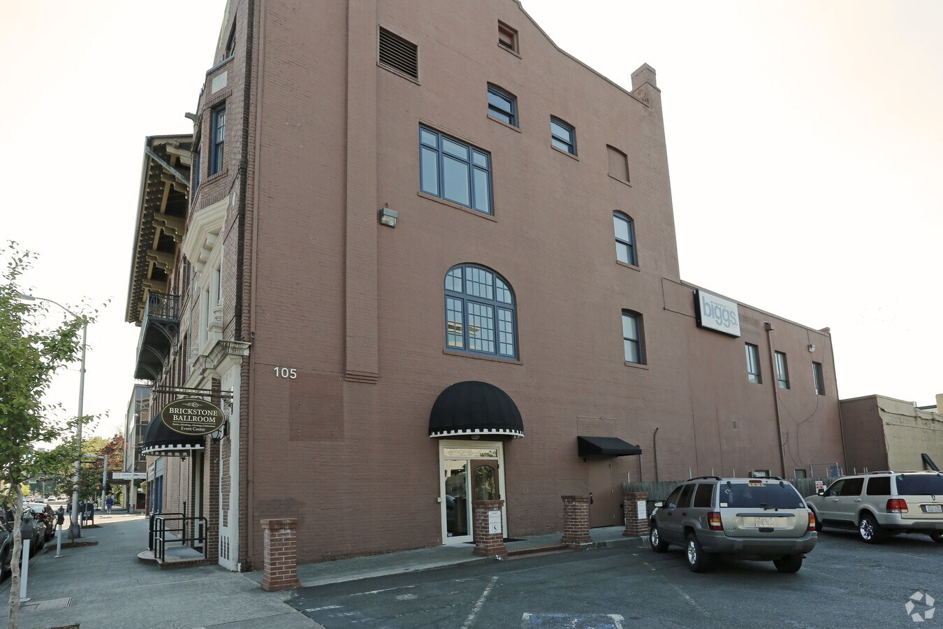 View Photo