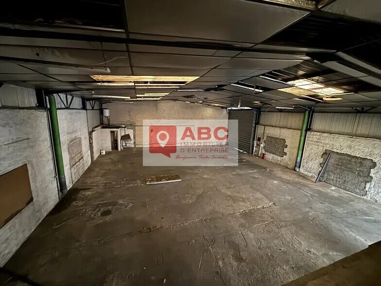 Flex in Saint-Jean-de-Védas for lease - Interior Photo - Image 3 of 4