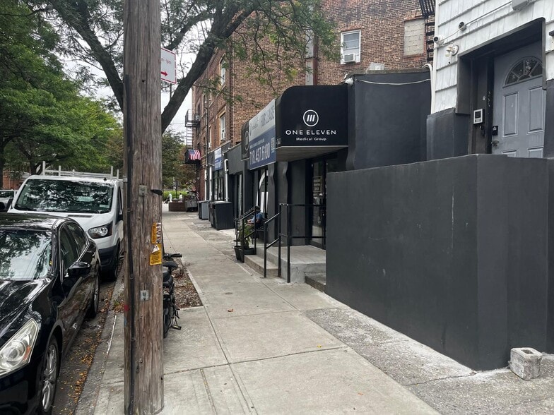 111 Bay 50th St, Brooklyn, NY for lease - Building Photo - Image 2 of 8