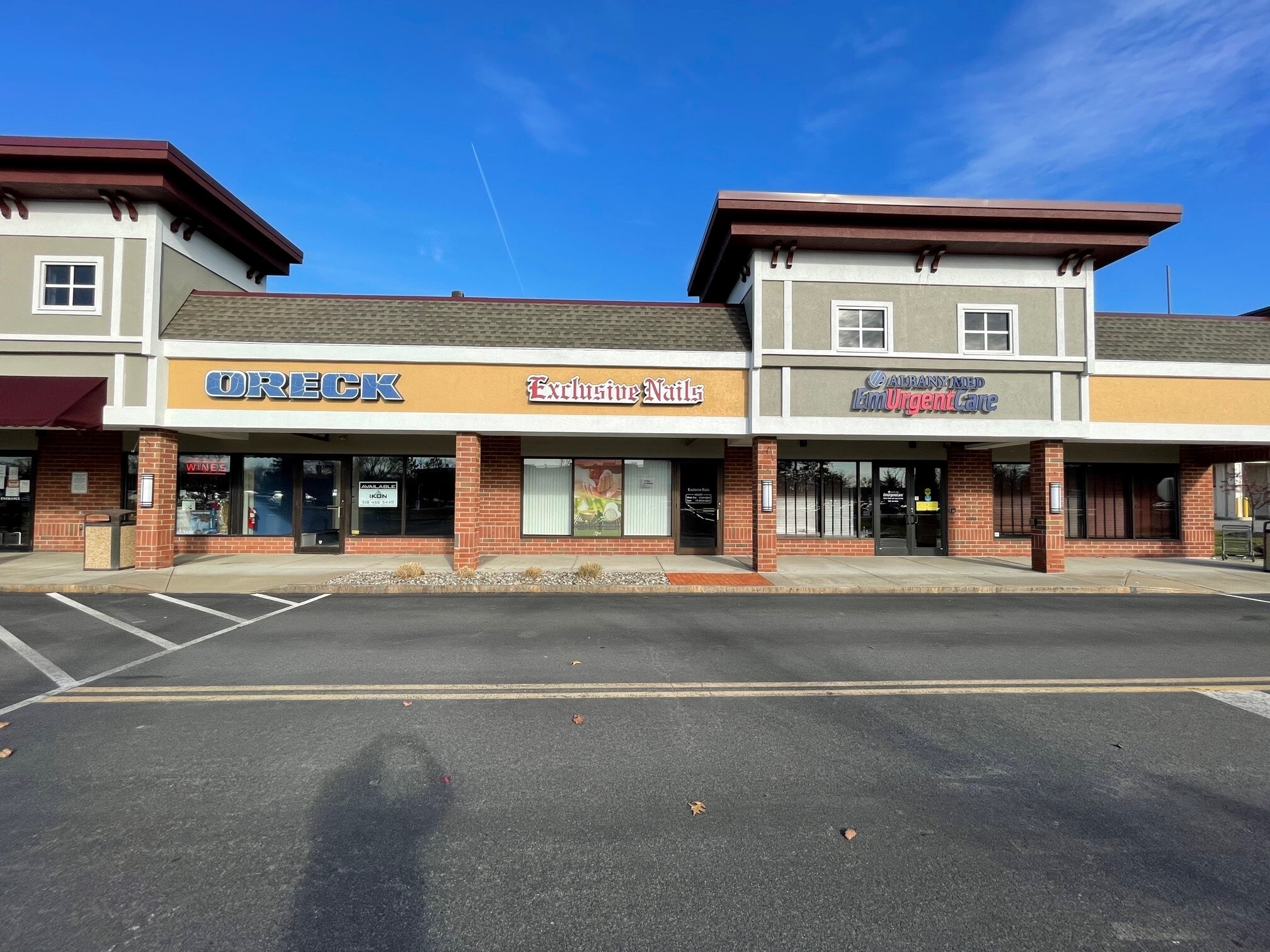 98 Wolf Rd, Albany, NY 12205 Hannaford Plaza