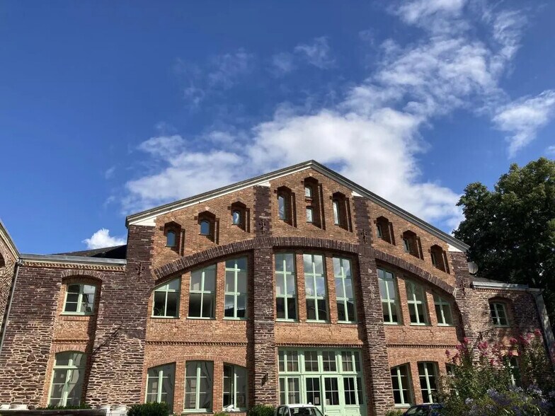 Office in Rennes for lease - Building Photo - Image 3 of 14