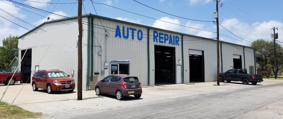 210 E Cornwall cornwall, Rockport, TX for sale - Building Photo - Image 1 of 1