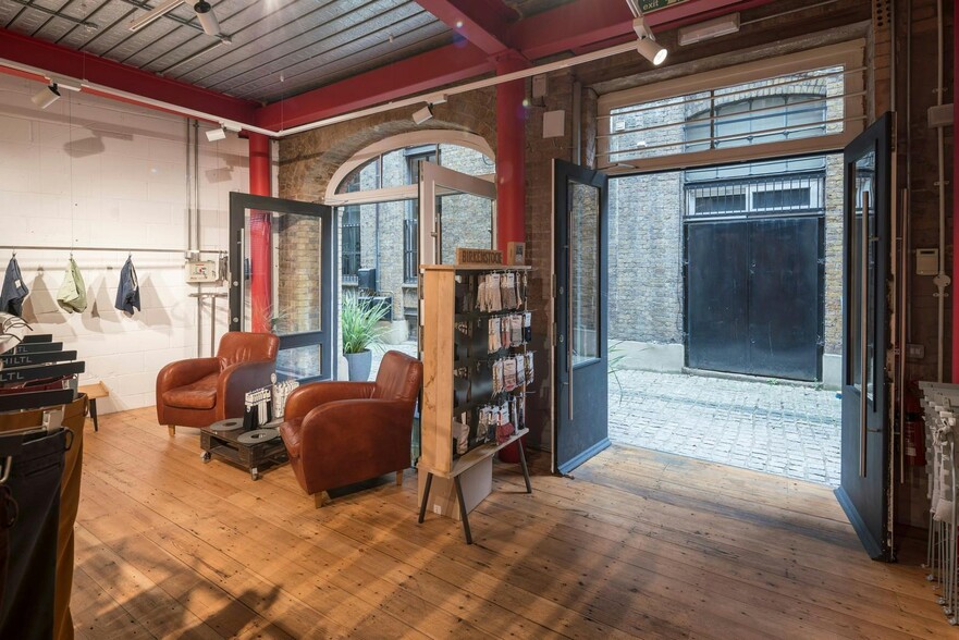 53 Tabernacle St, London for lease - Interior Photo - Image 2 of 9