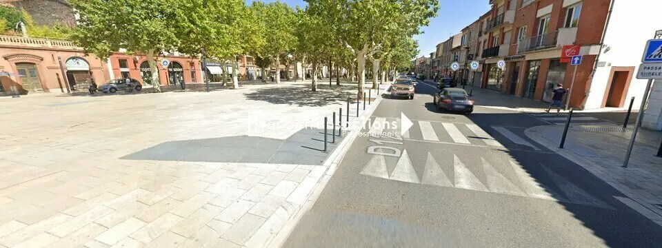 Retail in Muret for sale - Aerial - Image 2 of 4