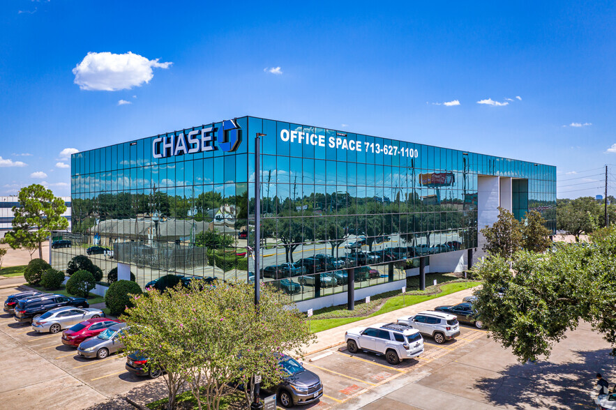 4600 Highway 6 N, Houston, TX for lease - Building Photo - Image 1 of 12