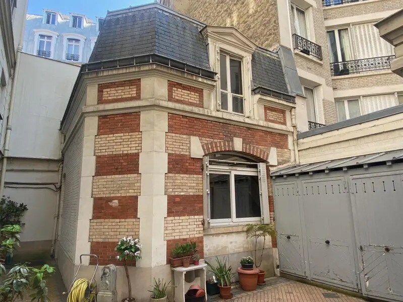 12 Rue Greuze, Paris for lease Building Photo- Image 1 of 5