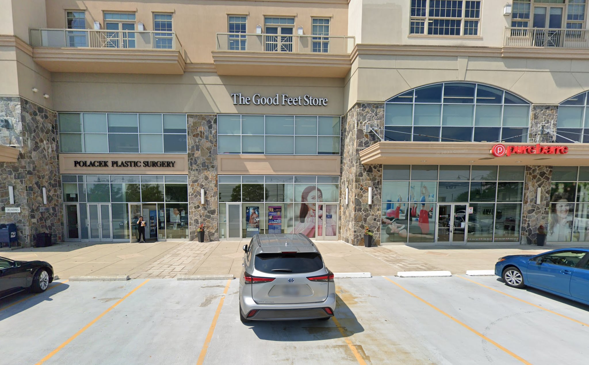 Sockanosset Cross Rd, Cranston, RI for lease Building Photo- Image 1 of 1