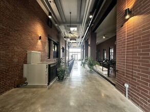 200 S 21st St, Lincoln, NE for lease Interior Photo- Image 2 of 8