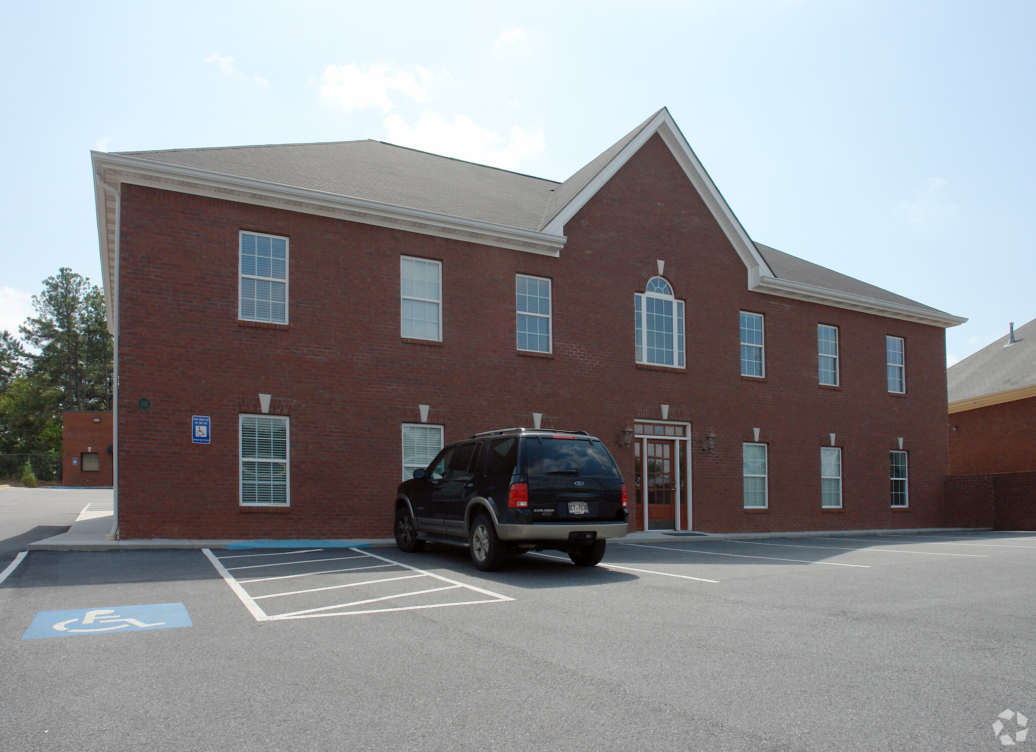 132 Stanley Ct, Lawrenceville, GA for lease Building Photo- Image 1 of 6