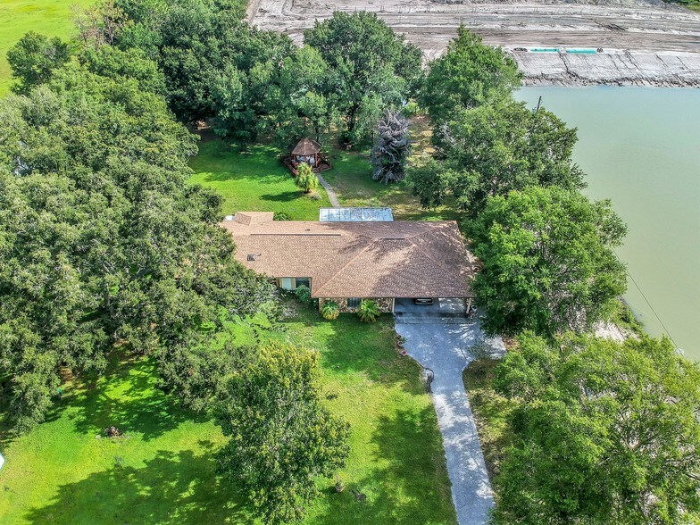 1202 Bloomingdale Ave, Valrico, FL for sale - Other - Image 1 of 1