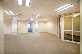 13800 W North Ave, Brookfield, WI for lease Building Photo- Image 1 of 1