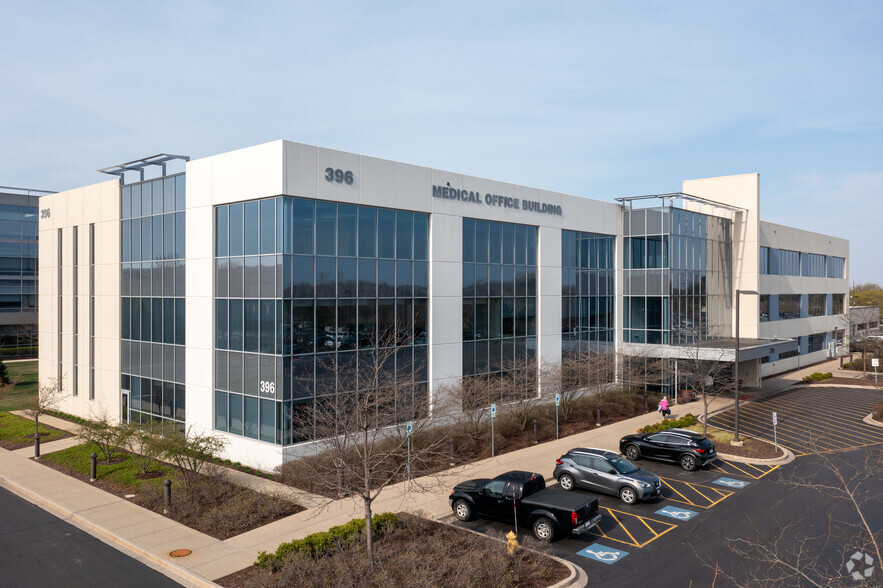 396 Remington Blvd, Bolingbrook, IL for lease - Building Photo - Image 2 of 7