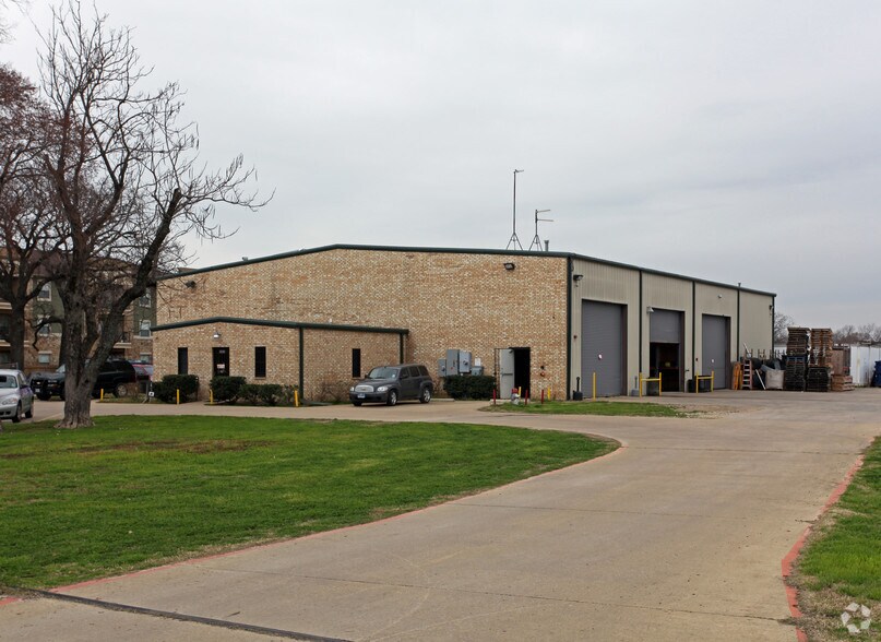 5005 S Peachtree Rd, Balch Springs, TX for sale - Primary Photo - Image 1 of 1