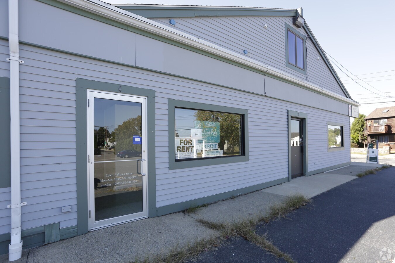 8589 Bass Ave, Gloucester, MA 01930