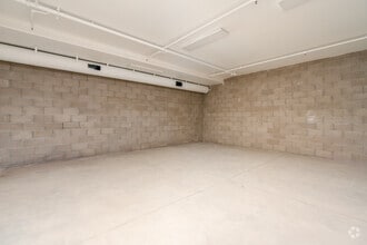 9668 Sunland Blvd, Shadow Hills, CA for lease Interior Photo- Image 1 of 2