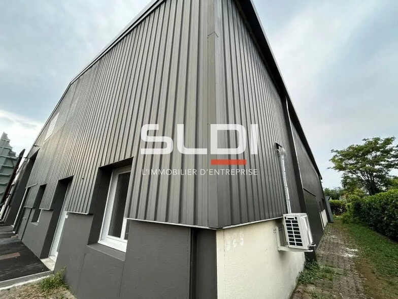 Office in Villefranche-sur-Saône for lease - Building Photo - Image 2 of 7