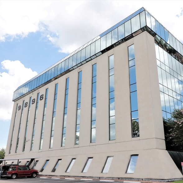 Bissonnet Campus portfolio of 3 properties for sale on LoopNet.com - Building Photo - Image 2 of 5