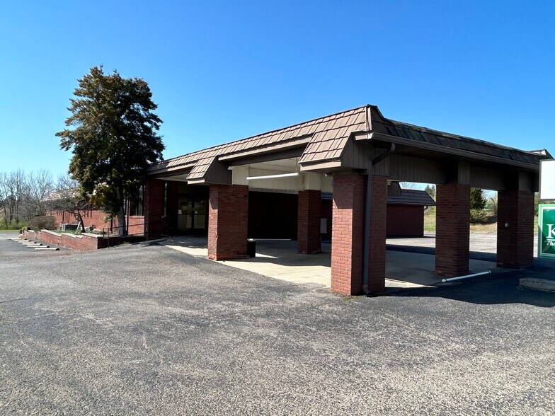 708 Westport Rd, Elizabethtown, KY 42701