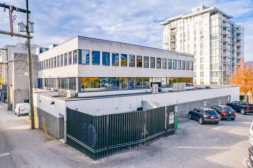 1618-1620 8th Ave, Vancouver, BC for lease - Building Photo - Image 2 of 4