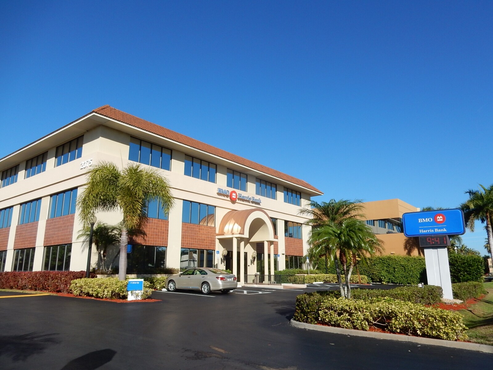 2375 Tamiami Trl N, Naples, FL for sale Building Photo- Image 1 of 1