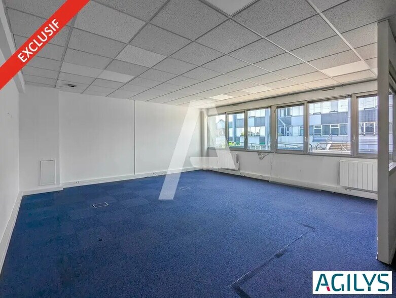 Office in Massy for sale - Interior Photo - Image 3 of 9