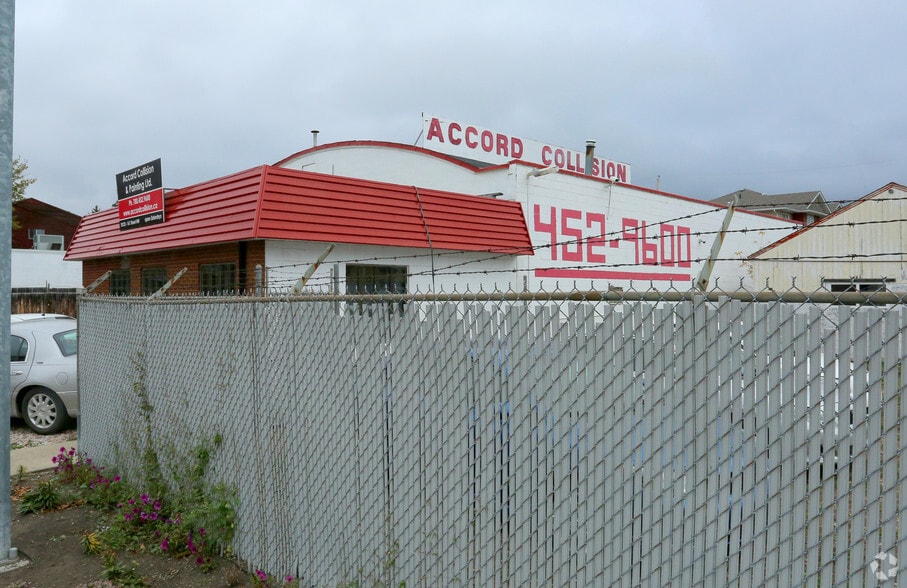 10123 161st St NW, Edmonton, AB for sale - Building Photo - Image 2 of 3