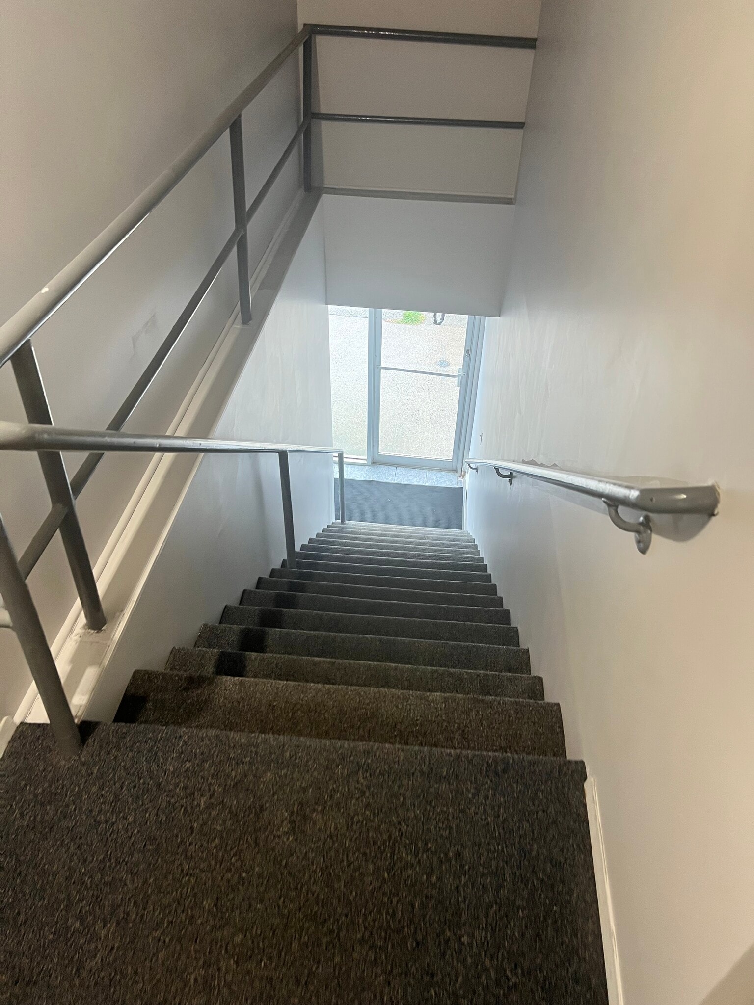 515 Hempstead Tpke, West Hempstead, NY for lease Interior Photo- Image 1 of 4