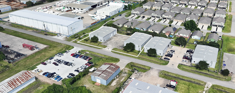 532 8th St, La Porte, TX for lease - Aerial - Image 1 of 4