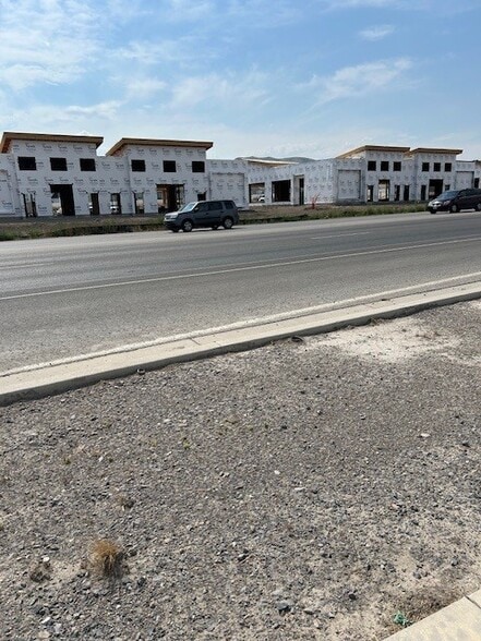 1750 N Redwood Rd, Saratoga Springs, UT for lease - Building Photo - Image 3 of 11