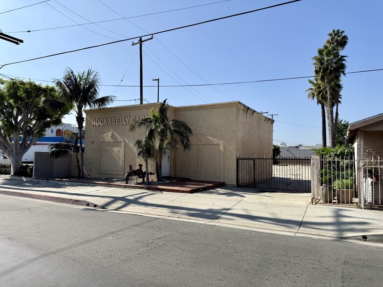 1718 N Fairview St, Santa Ana, CA for sale - Building Photo - Image 3 of 6