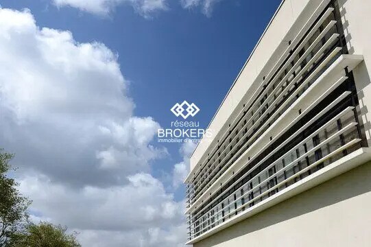 Retail in Alby-sur-Chéran for lease - Building Photo - Image 1 of 1