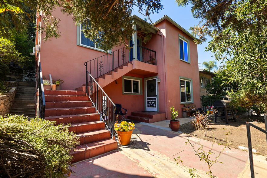 6214 Bertha St, Los Angeles, CA for sale - Primary Photo - Image 1 of 17