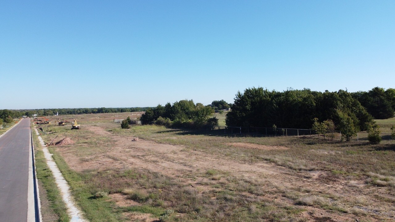 E. 45th & Sydney Dr, Shawnee, OK for sale Primary Photo- Image 1 of 2